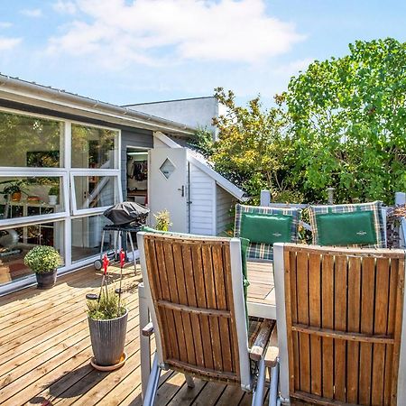Fredelig Overnatning Ved Sundet Og Norrestrand So Horsens Exterior photo