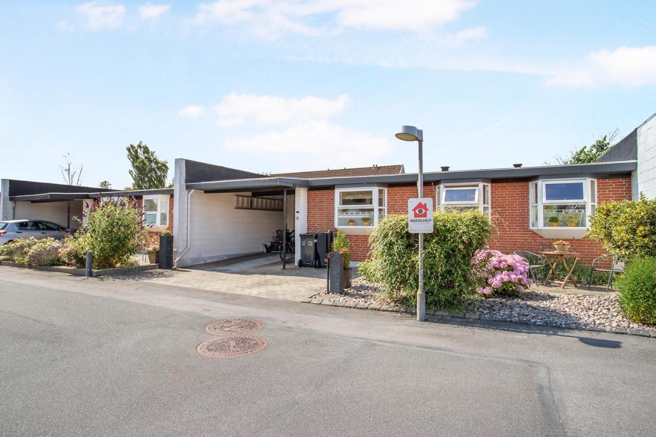 Fredelig Overnatning Ved Sundet Og Norrestrand So Horsens Exterior photo